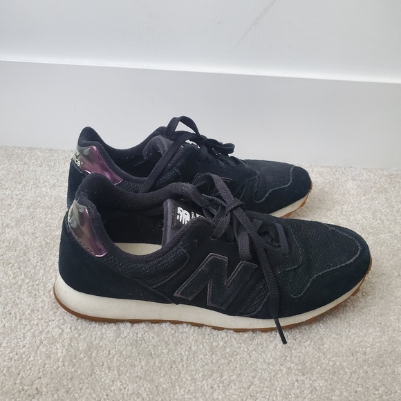 New Balance Shoes New Balance Womens 373 Black Running Shoes